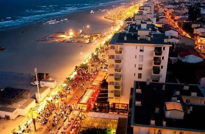 Jolie 20m2 A En Roussillion 아파트