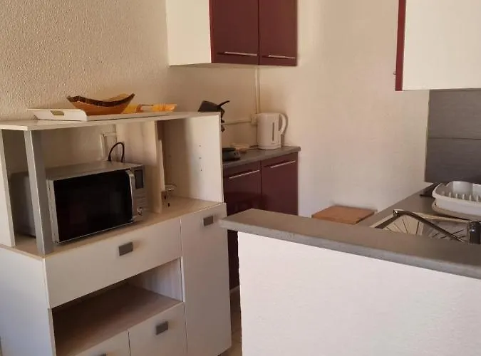 Jolie 20m2 A En Roussillion 아파트 카네트